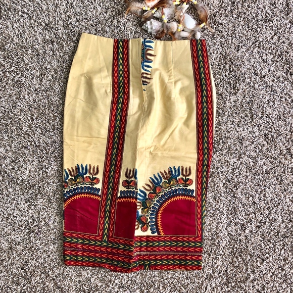 Red and Tan Skirt - Picture 3 of 5